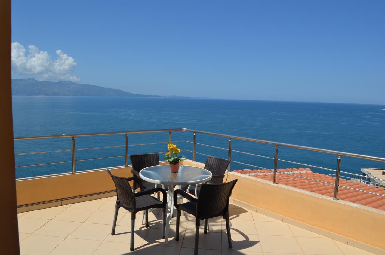 Klajdi Apartaments Sarandë Eksteriør bilde